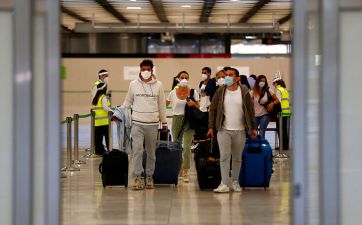 Qué pasará con los argentinos que quieran viajar a España