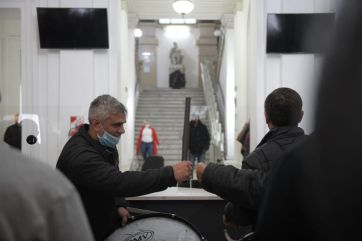 Se renuevan los reclamos en Educación por la quita salarial a trabajadores de la Sede