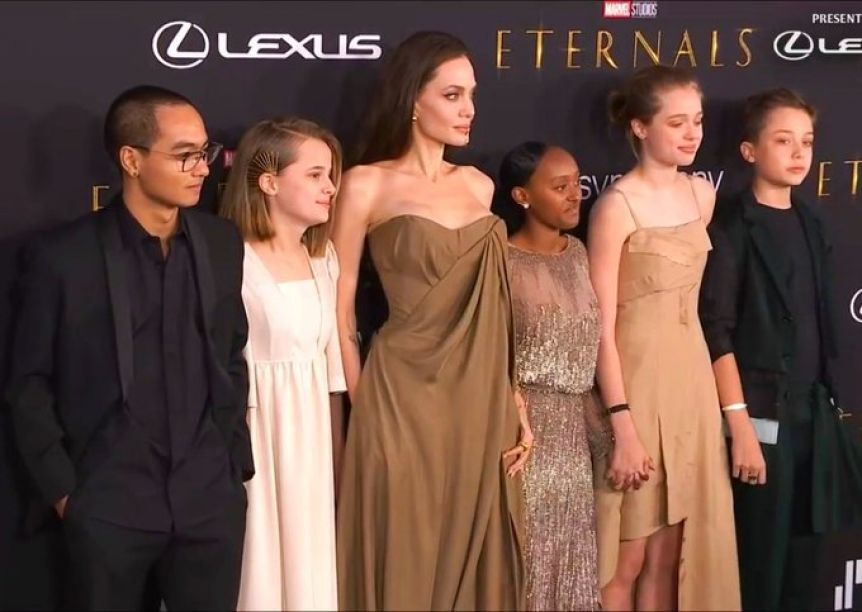 Angelina Jolie se presentó junto a sus hijos al avant premier de Eternals