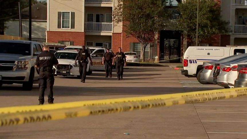 Detuvieron a la madre de los menores abandonados junto al cadáver de su hermano