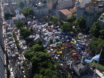 Alberto en Plaza de Mayo: 