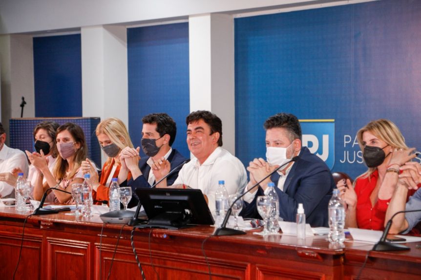 El PJ bonaerense dio un paso más para concretar la asunción de Máximo Kirchner