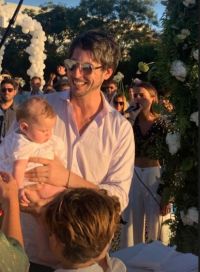 Pampita compartió imágenes del bautismo de su hija Ana