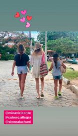 Las vacaciones de Mica Viciconte con las hijas de Fabián Cubero en Brasil