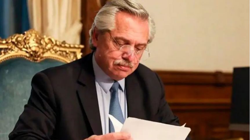Leve repunte de la imagen presidencial, en el medio de la desconfianza en la economía