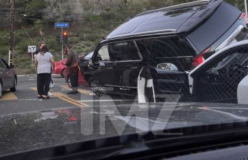 Impactante accidente: Arnold Schwarzenegger atropelló a varios autos