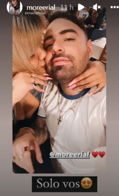 Las fotos de Morena Rial a los besos con su nuevo novio