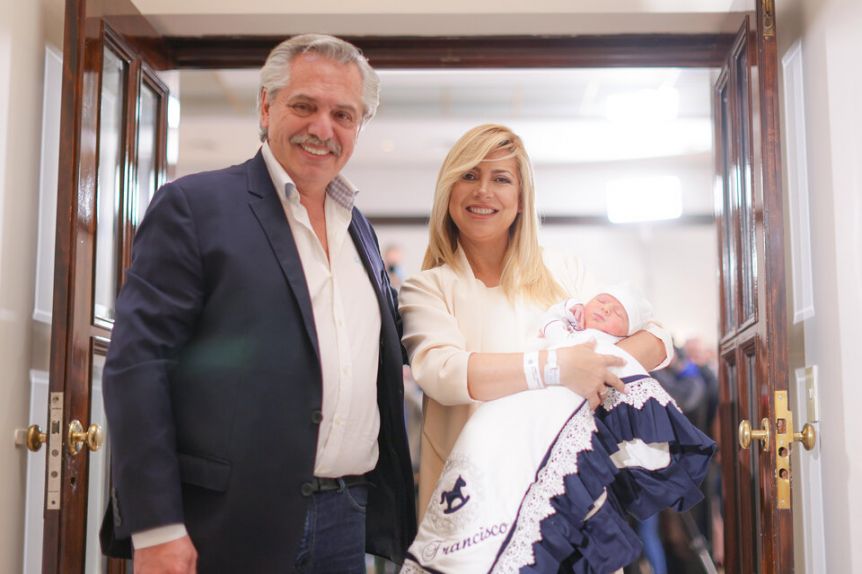 Alberto Fernández y Fabiola Yáñez presentaron a Francisco, su hijo