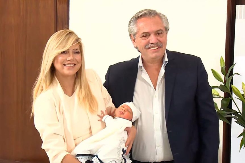 Alberto Fernández y Fabiola Yáñez presentaron a Francisco, su hijo