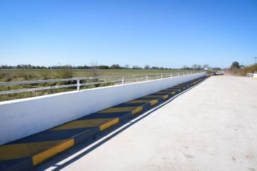 Ministro bonaerense le sonrió al campo y anunció más obras para el sector