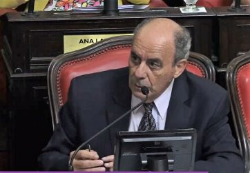 El radicalismo desembarca en la Sexta con su proyecto de Reforma Constitucional