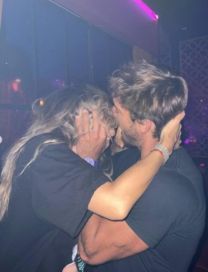 Jimena Barón sorprendió al compartir una apasionada foto con su novio