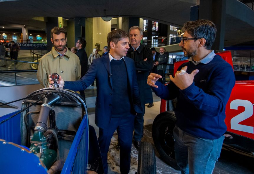 El PJ de Balcarce criticó el paso de Axel Kicillof por la localidad y apuntó a La Cámpora
