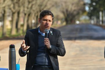 Kicillof estuvo en Ramallo y Baradero y disparó contra Juntos por el Cambio