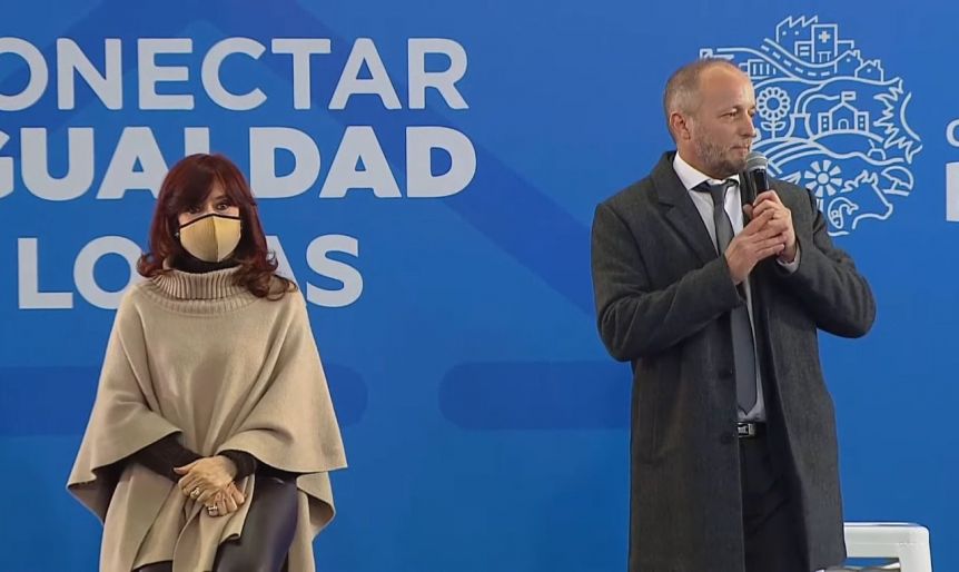 Insaurralde bancó a CFK y propuso debatir el Salario Universal y la municipalización de los planes
