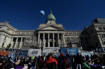 No fueron a la Rural, pero marcharon al Congreso: el reclamo de organizaciones sociales