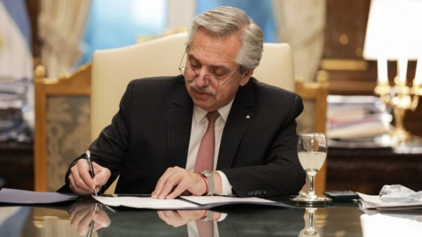 El Gobierno oficializó la fusión de Economía, Desarrollo Productivo y Agricultura