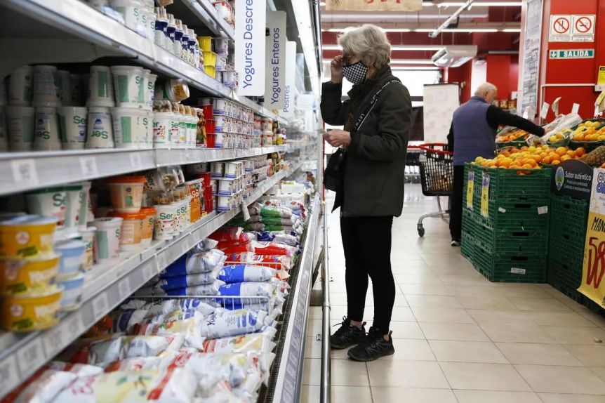 A causa de la inflación, 7 de cada 10 argentinos creen que van a bajar de clase social