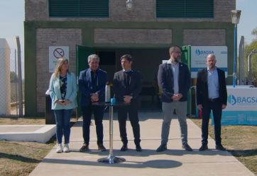 Kicillof cerró su gira por la Provincia con críticas y un choque de frente con un intendente