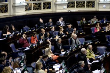 Sin leyes exigidas por Kicillof, Diputados aprobó la educación financiera en colegios