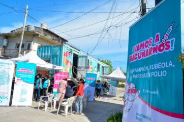 Kreplak lanzó la Campaña de Vacunación contra el sarampión, rubéola, paperas y polio