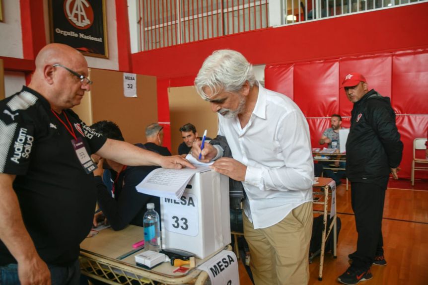 Fin de la era Moyano: Doman y Grindetti arrasaron en las urnas y llegan a la presidencia