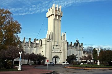 Buscan recuperar la arquitectura de Salamone en el interior bonaerense