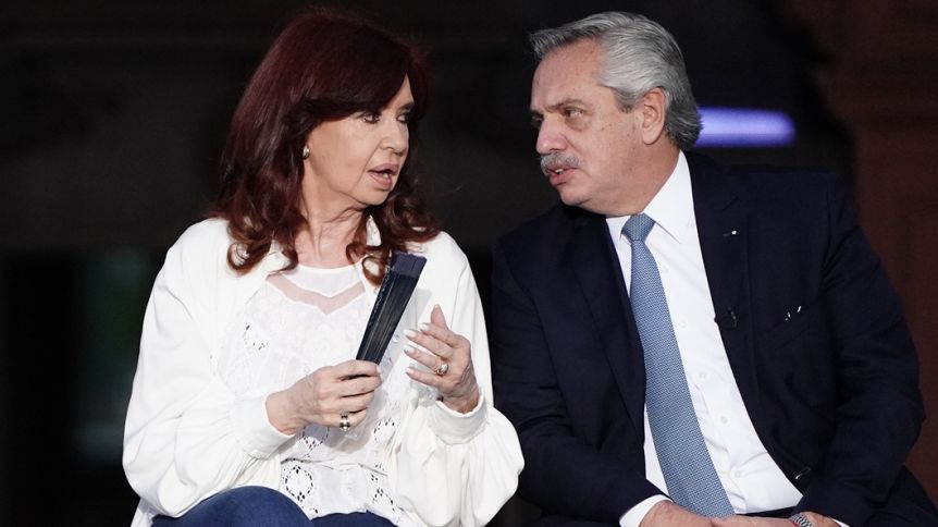 El Gobierno recupera un poco su imagen, pero necesita de los desencantados para ganar