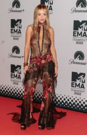 MTV EMAs 2022: los mejores looks de la alfombra roja