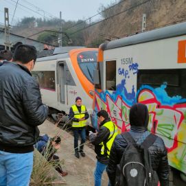 Pánico en Barcelona: al menos 150 heridos tras choque de trenes