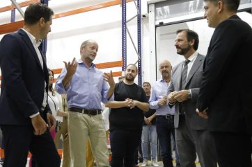 Insaurralde y Sujarchuk inauguraron una planta de elaboración de reactivos de diagnóstico 
