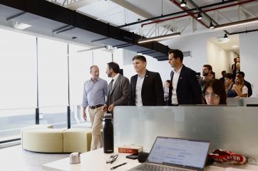Insaurralde y Sujarchuk inauguraron una planta de elaboración de reactivos de diagnóstico 