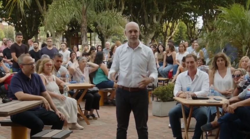 Con un mensaje antigrieta, Larreta se sube a la ancha avenida del medio