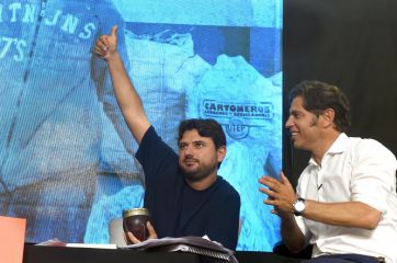 Kicillof selló la unidad con los movimientos sociales: 