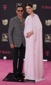 Premios Lo Nuestro 2023: los mejores looks de la alfombra roja