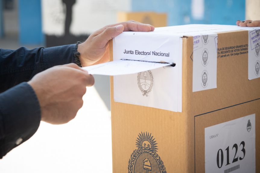 Elecciones 2023: cuánto costó la compra de sobres y urnas para los comicios