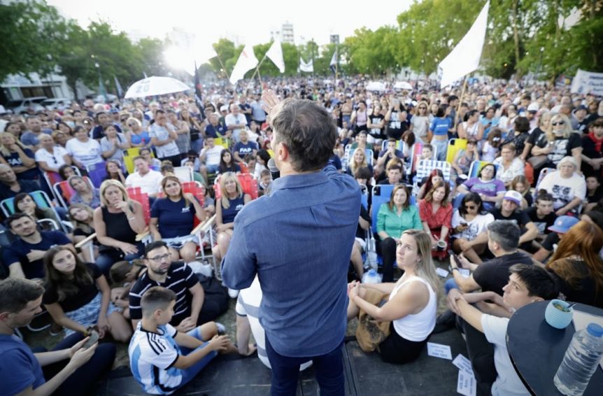 Axel 2023: el Gobernador cosecha respaldos y crece su figura en el Frente de Todos