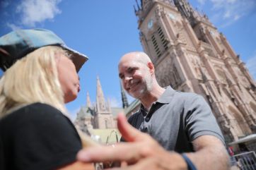 Camino a las urnas: un PRO y un radical, de recorrida por la Primera