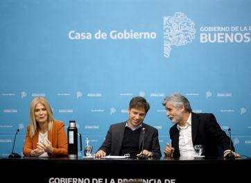 Kicillof bajó línea a sus intendentes y advirtió que “no hay más tiempo”