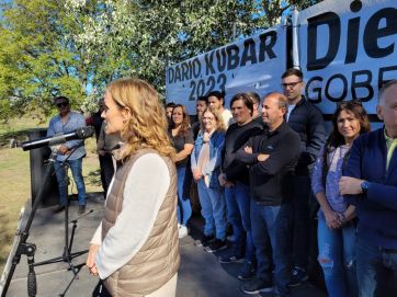 En el Día del Trabajador, Estamos marcó la cancha desde la Primera