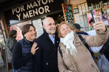 Lejos de la rosca, los candidatos se mostraron en campaña