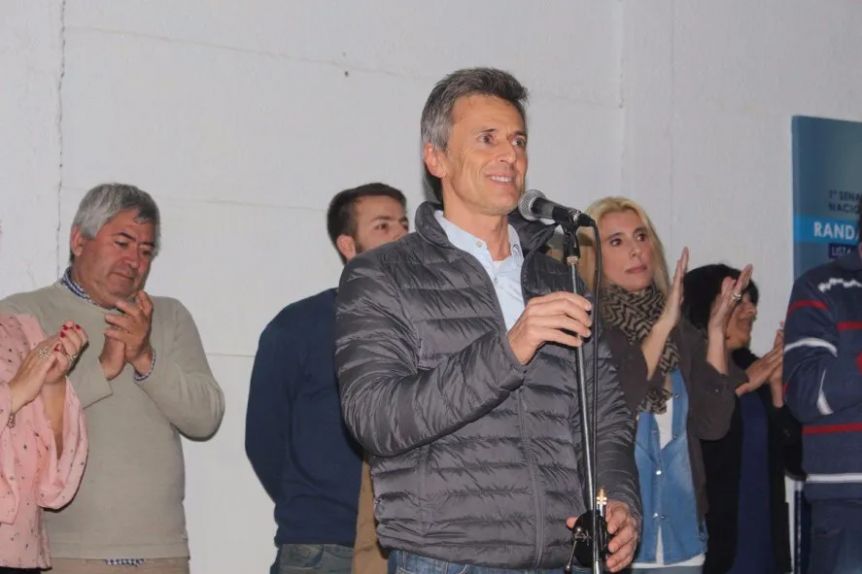 Cruce caliente entre alcalde vecinalista y un candidato de Randazzo