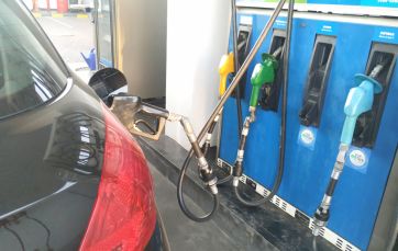 Con el tanque vacío: de cara al fin de semana largo preocupa la falta de combustibles