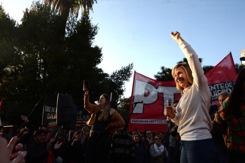 El FIT usó sus últimos cartuchos contra el FMI