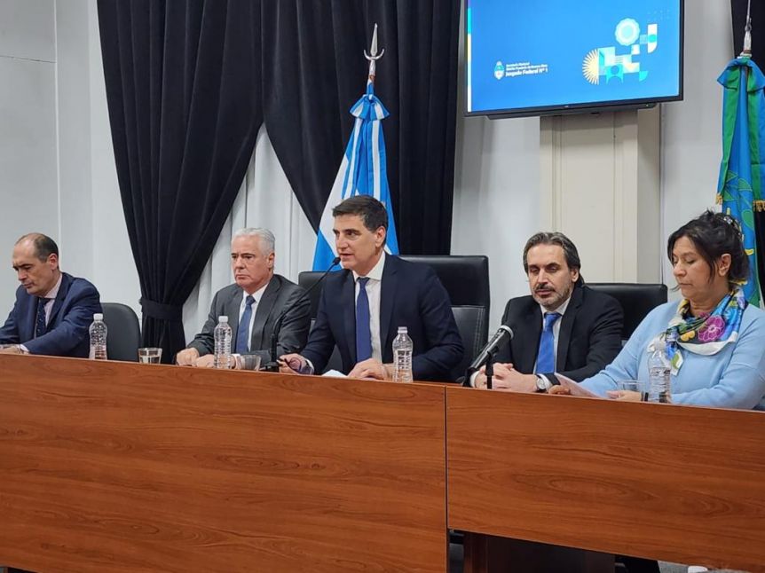Alak es el nuevo intendente de La Plata y Garro apelará el resultado del escrutinio definitivo