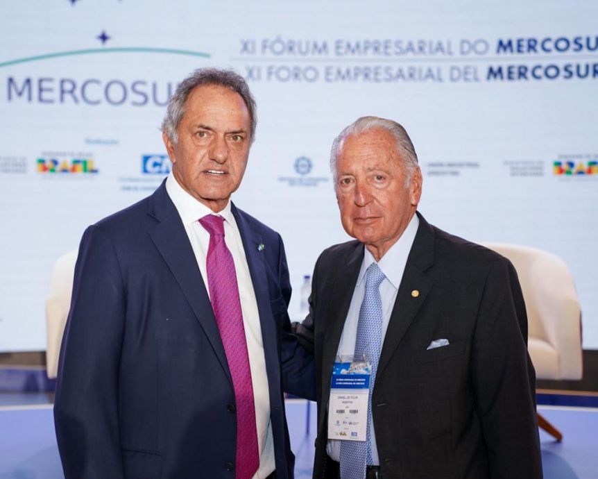 Con su futuro en duda, Scioli participa de encuentro con empresarios de Argentina y Brasil
