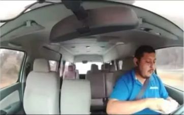 Cinco turistas argentinos perdieron el control del auto y fallecieron al instante en Playa del Carmen