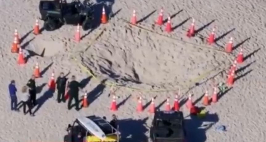 Trágica muerte de una niña de 5 años en la playa: quedó enterrada en la arena luego de cavar un pozo