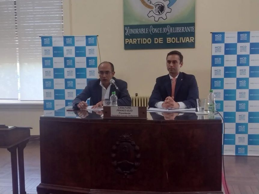 Marcos Pisano imitó a Javier Milei y llamó al Pacto de Bolívar