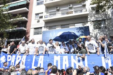 Kicillof dijo presente en el Día de la Memoria y apuntó contra el Gobierno